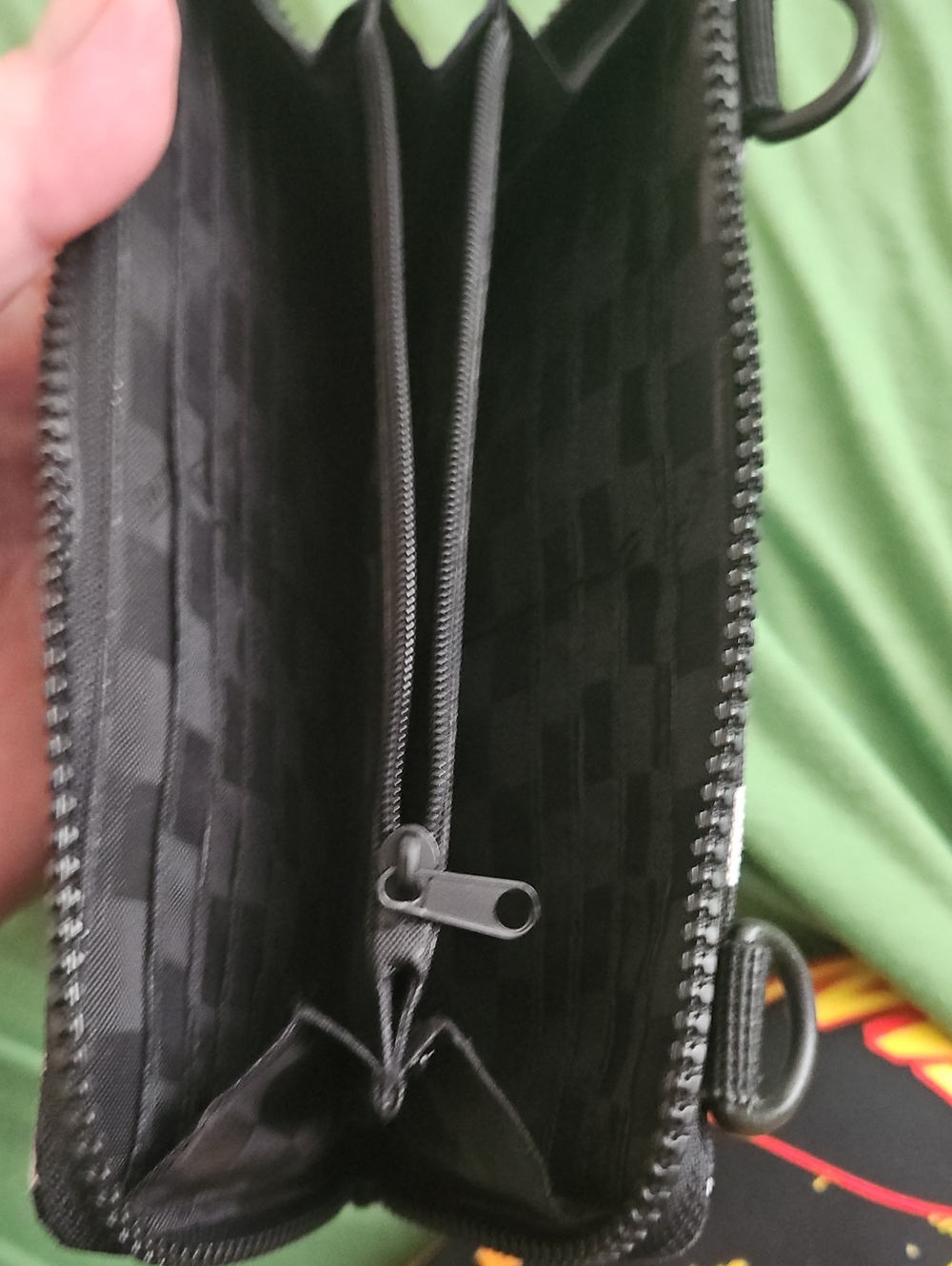Vans Unisex Wallet Very Clean For Used Zippers Work No Bad Smells Or Stains.. - Picture 3 of 5